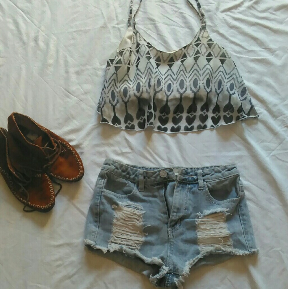 RSQ JEANS high waisted daisy duke shorts 😉